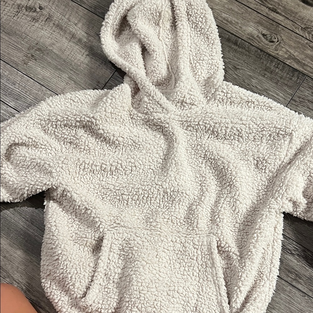 American Eagle Outfitters Cream Sherpa Pullover